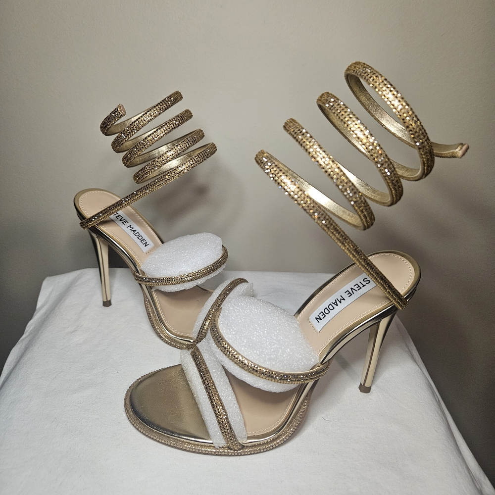 Steve Madden Gold Heels - Picture 2 of 6